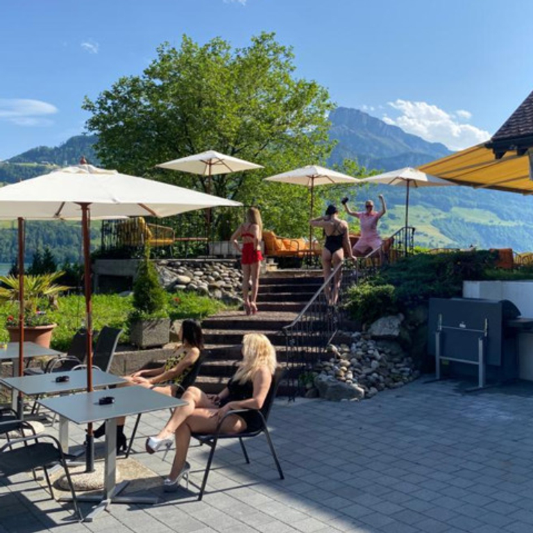 KONTAKTBAR CASTELLO — 6440 Brunnen