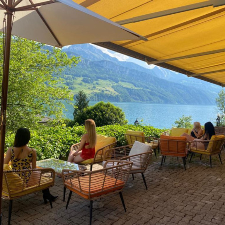 KONTAKTBAR CASTELLO — 6440 Brunnen