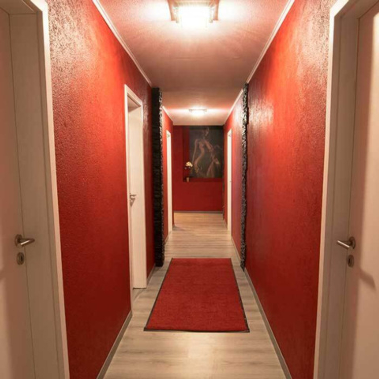 KONTAKTBAR CASTELLO — 6440 Brunnen