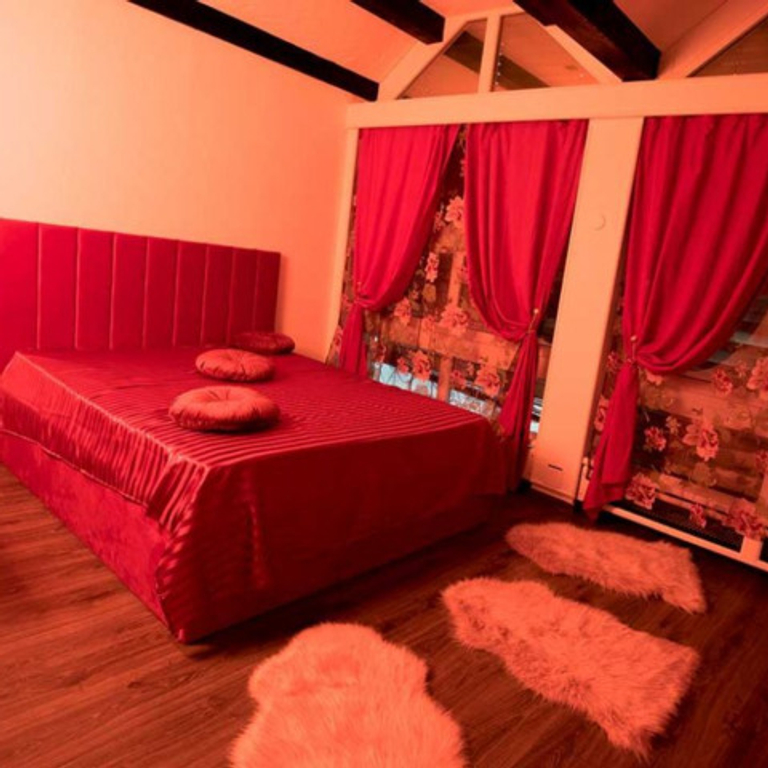 KONTAKTBAR CASTELLO — 6440 Brunnen