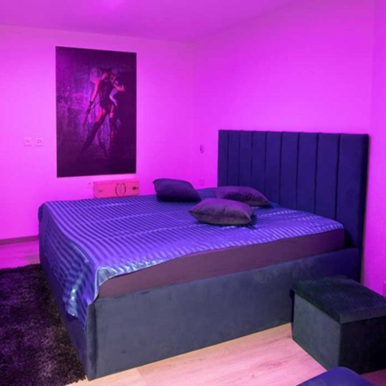 KONTAKTBAR CASTELLO — 6440 Brunnen