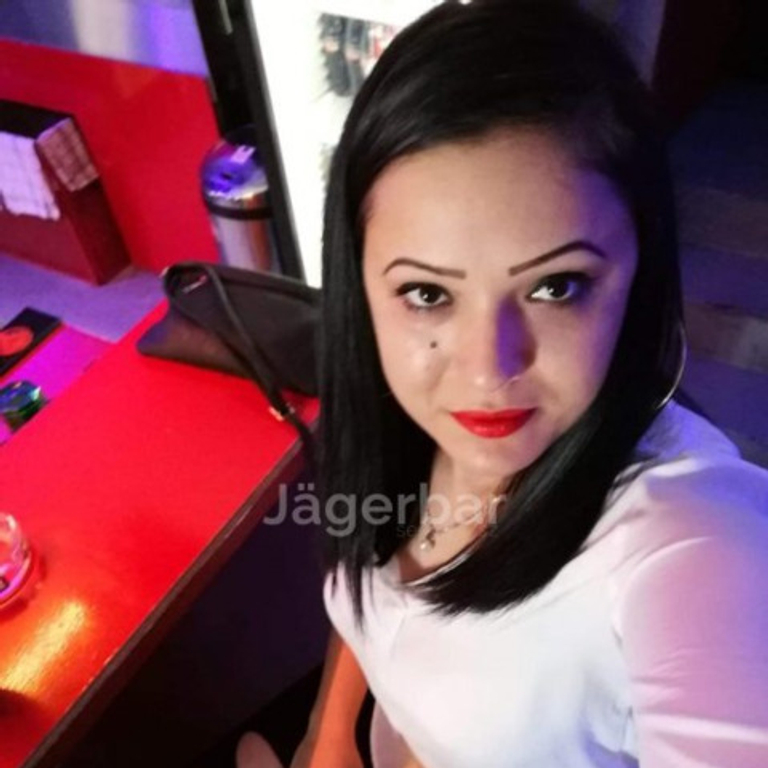 Mirela - vergoldet den Moment