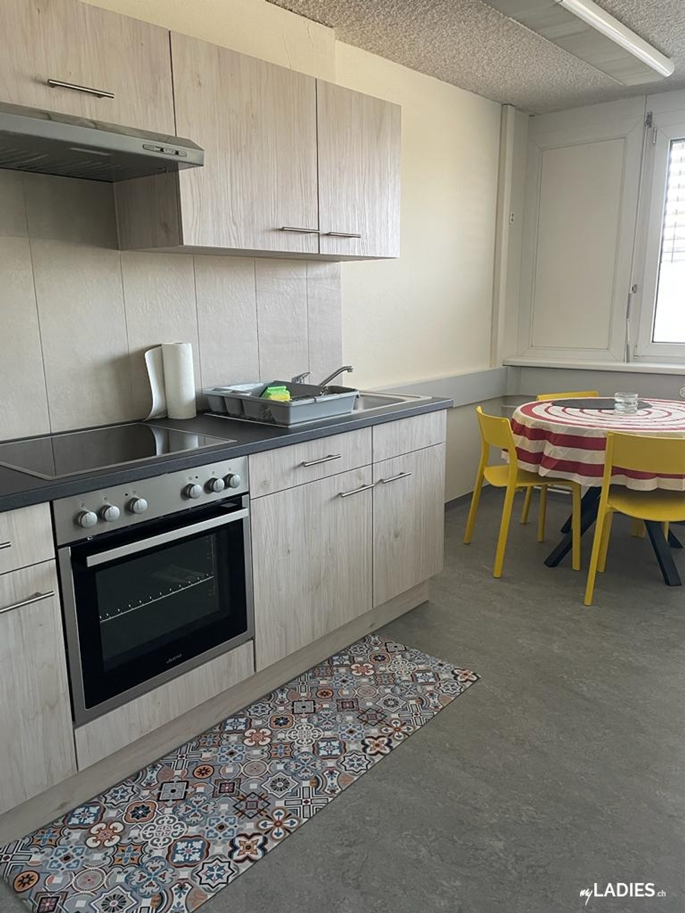 Zimmer/Rooms/Habitaciones in Niederglatt ZH / Bild 3