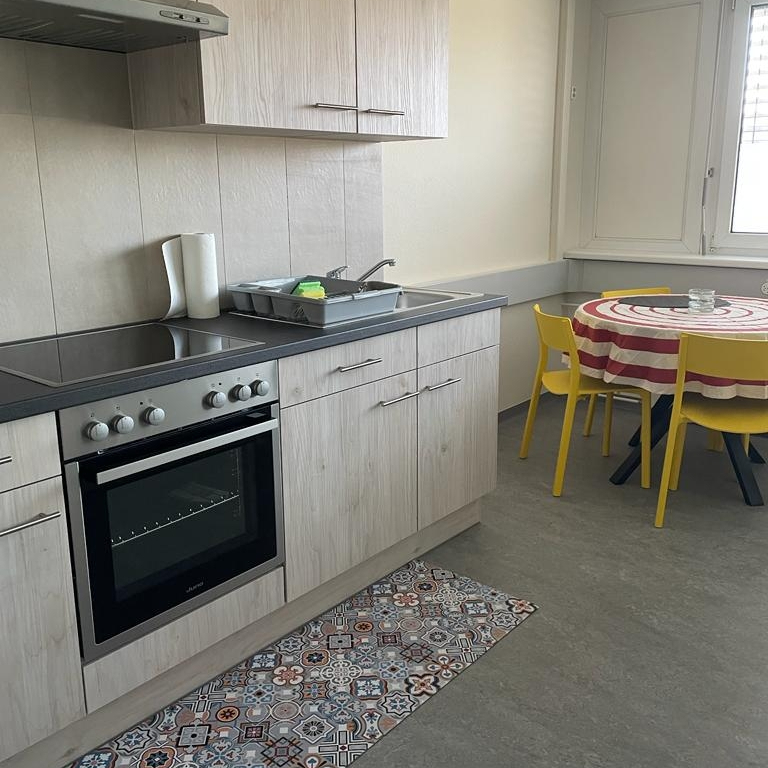 Zimmer/Rooms/Habitaciones in Niederglatt ZH