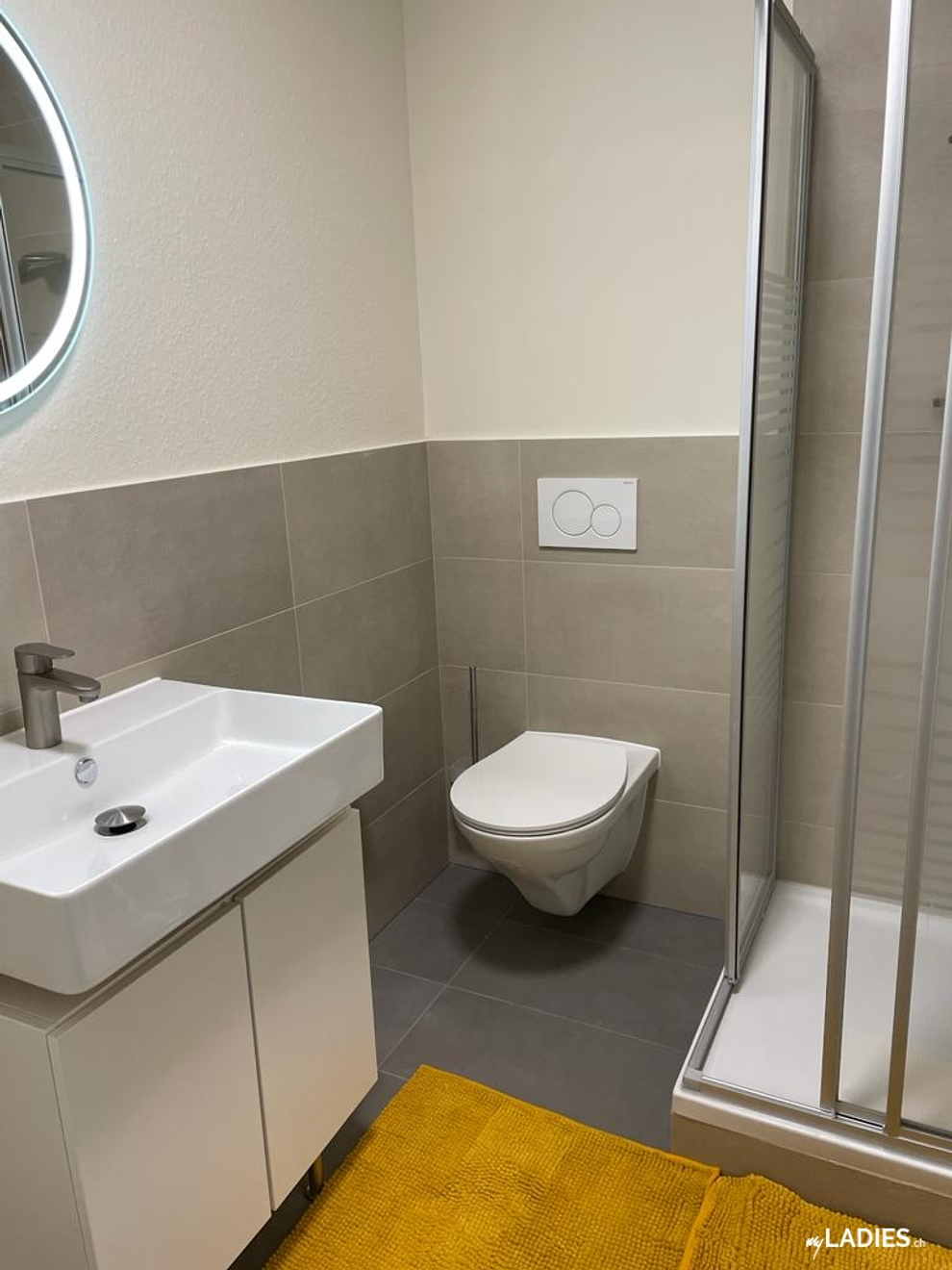 Zimmer/Rooms/Habitaciones in Niederglatt ZH / Bild 5