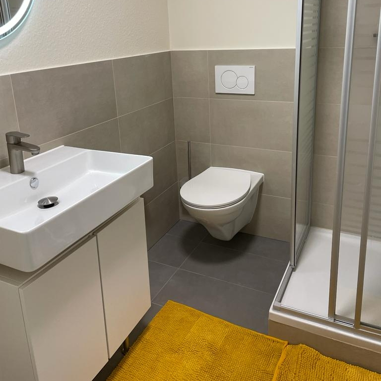 Zimmer/Rooms/Habitaciones in Niederglatt ZH