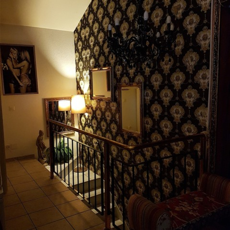 Lana Andersson - SM/Fetisch und Bizarr-Haus — 8134 Adliswil