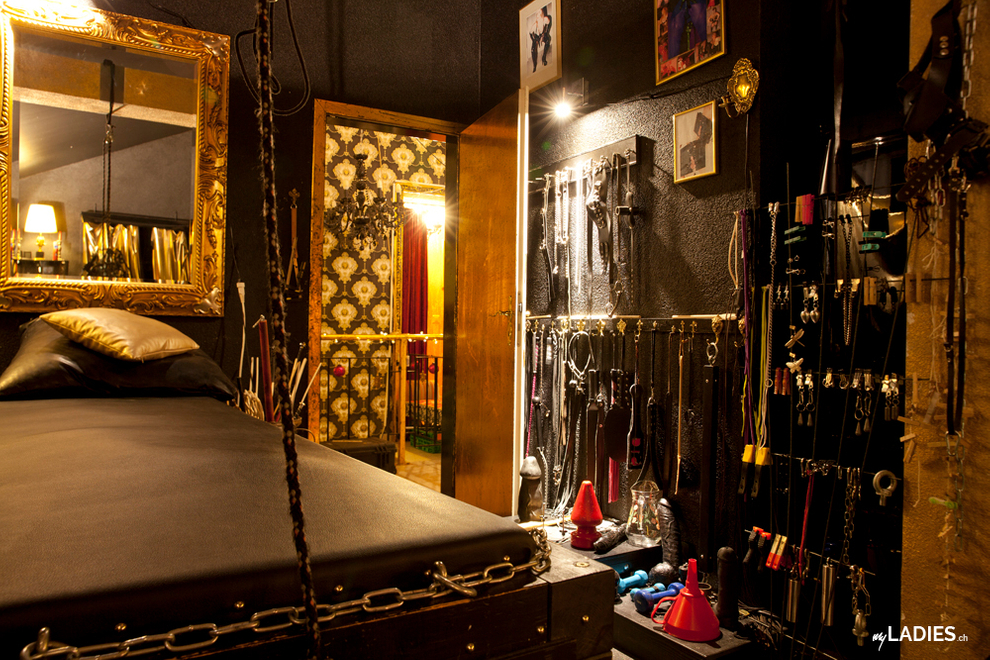 Lana Andersson - SM/Fetisch und Bizarr-Haus / Bild 3