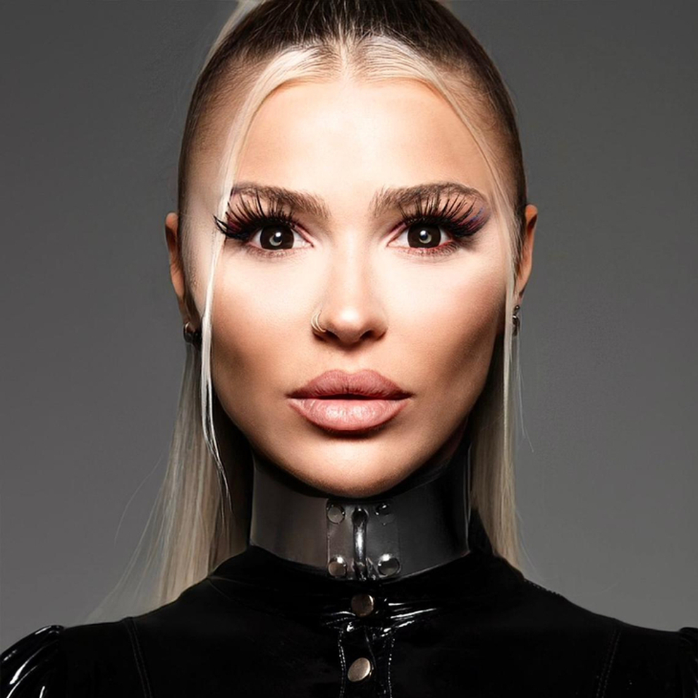 Image #18 from High-Class Domina Scorpia