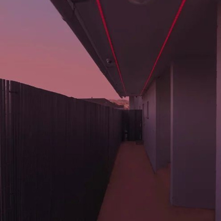 MAN LIKE GIRL — 8406 Winterthur