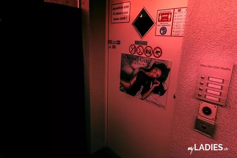 MAN LIKE GIRL / Bild 21