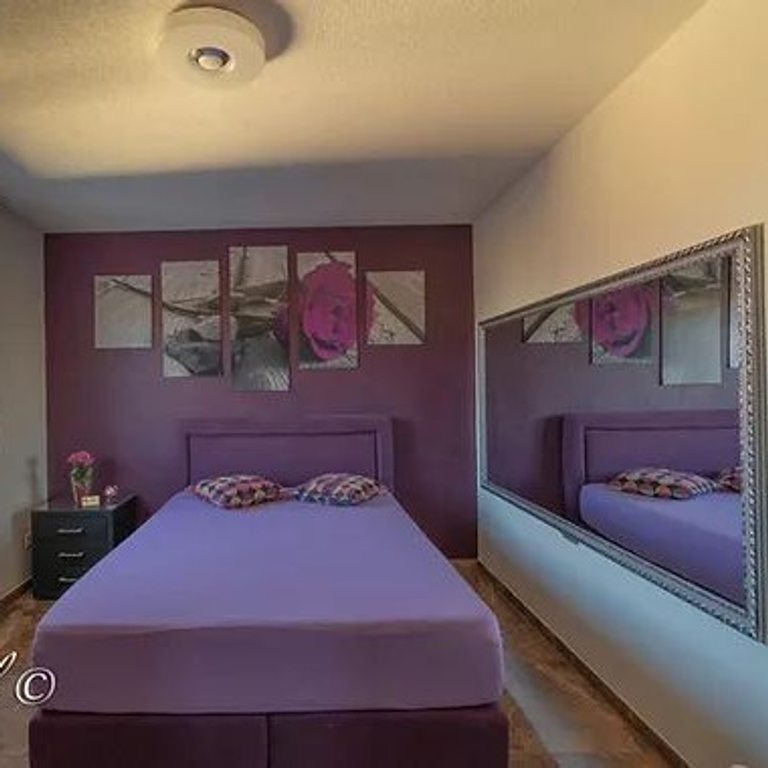 MAN LIKE GIRL — 8406 Winterthur