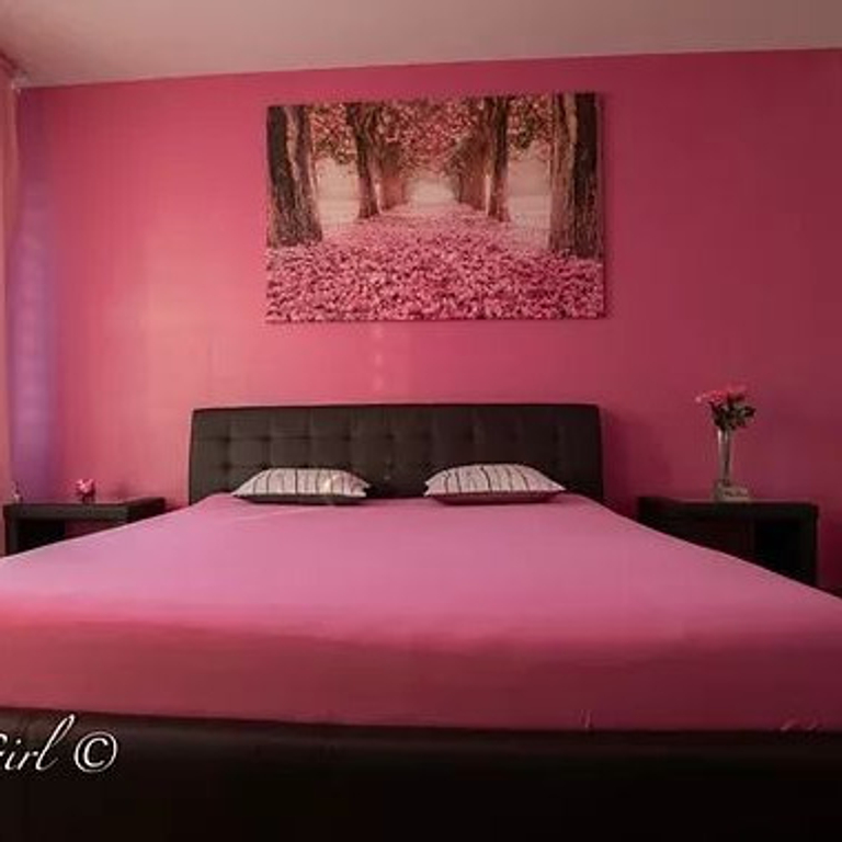 MAN LIKE GIRL — 8406 Winterthur