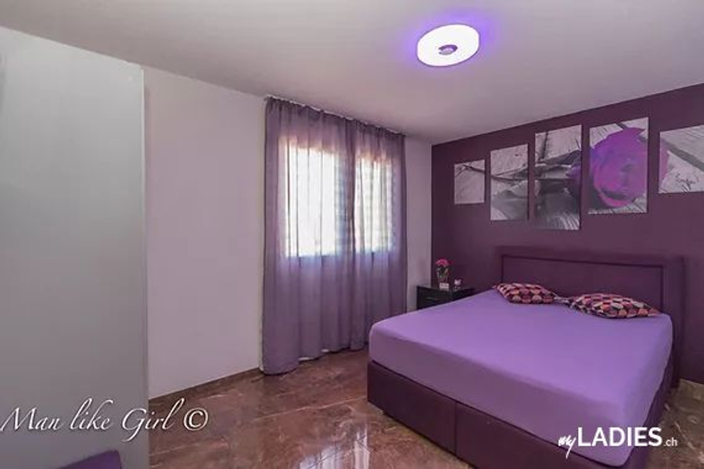 Job für Studio & Escort Girls / Bild 7