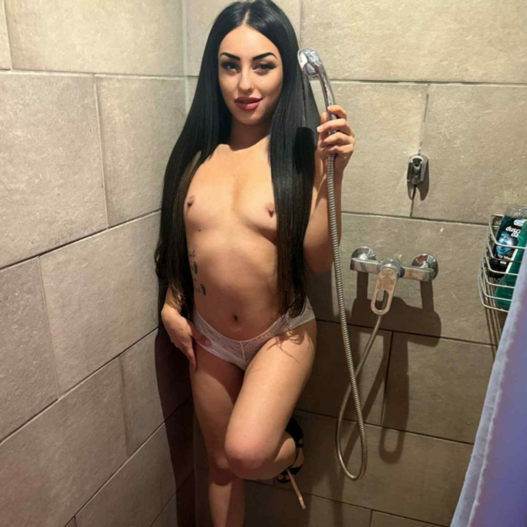 Vanessa - will Schlucken👄