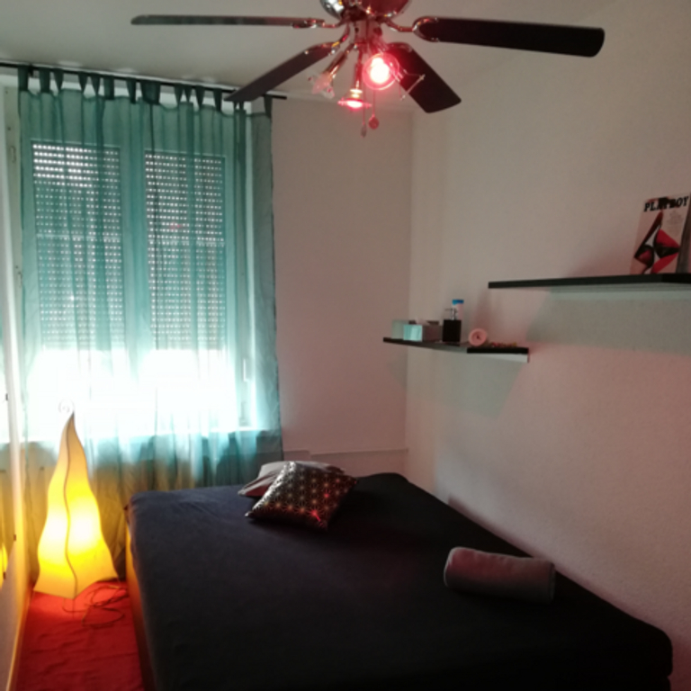 Studio X — 9434 Au