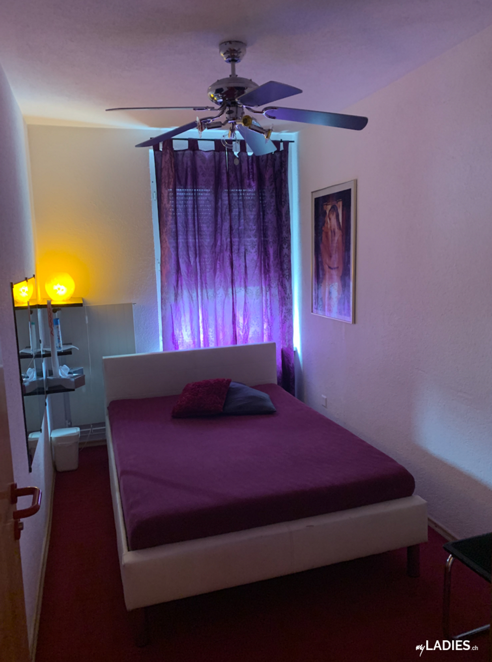 WE WANT YOU / Bild 2