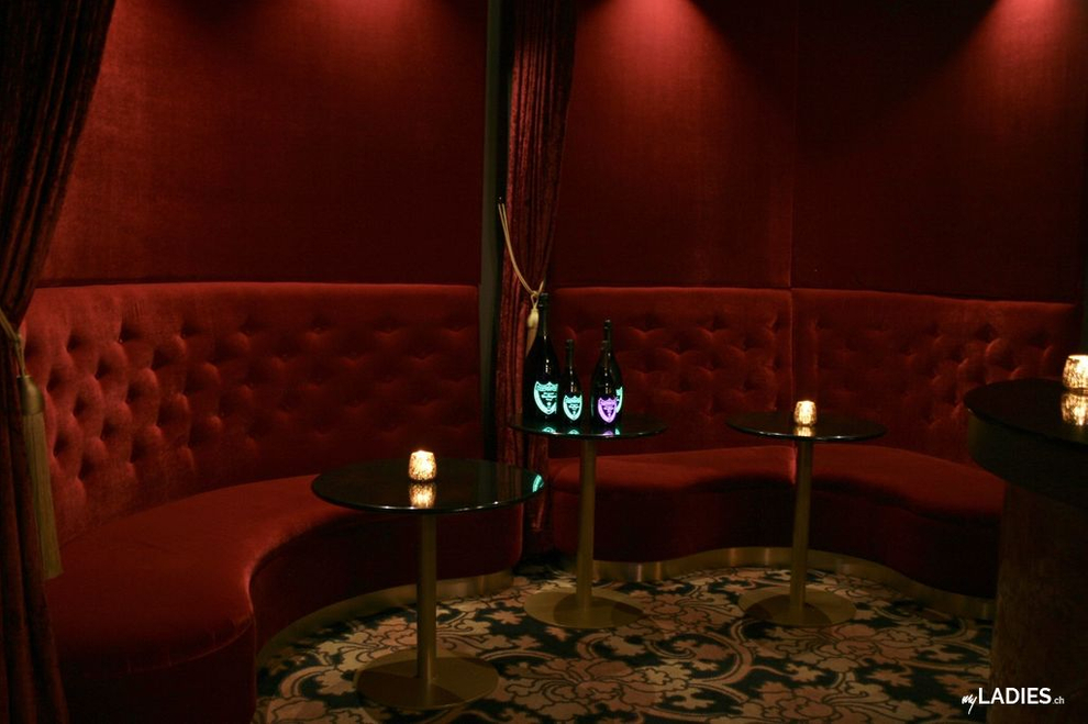 RED LIPS - Strip Club | Cabaret | Night Club / Bild 13