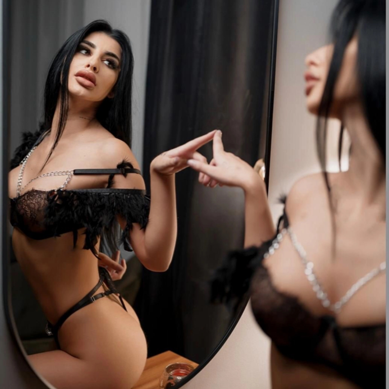 Rebecca - Luxus Dream of Woman