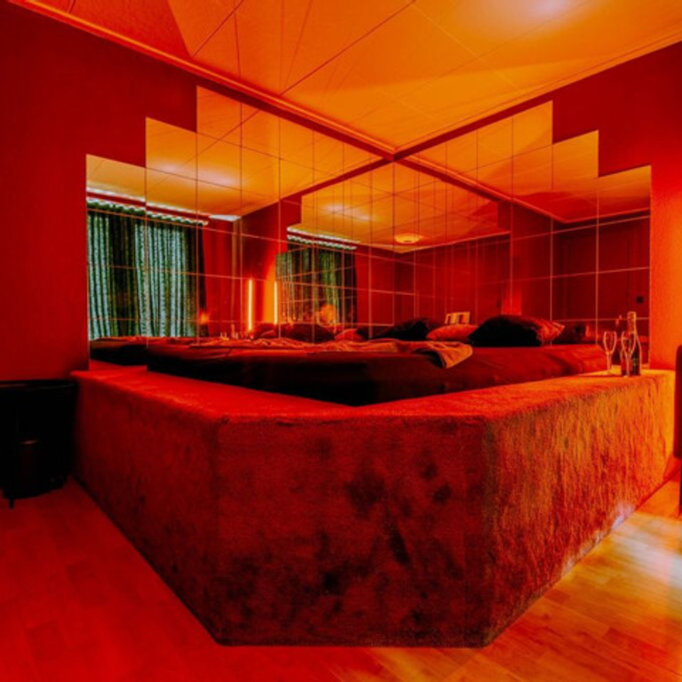 Seriöse, aufgeschlossene Frauen gesucht