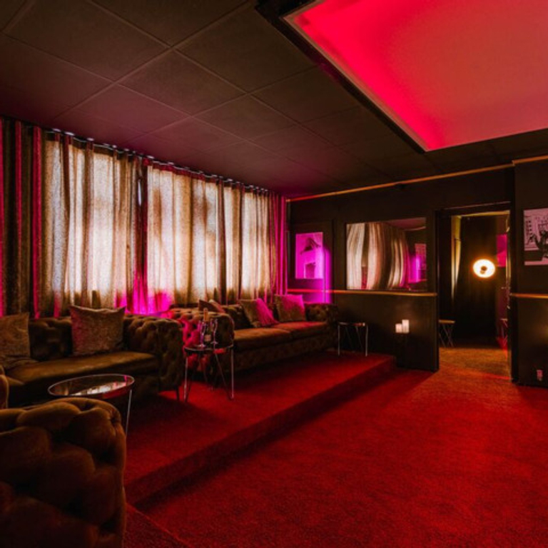 Seriöse, aufgeschlossene Frauen gesucht