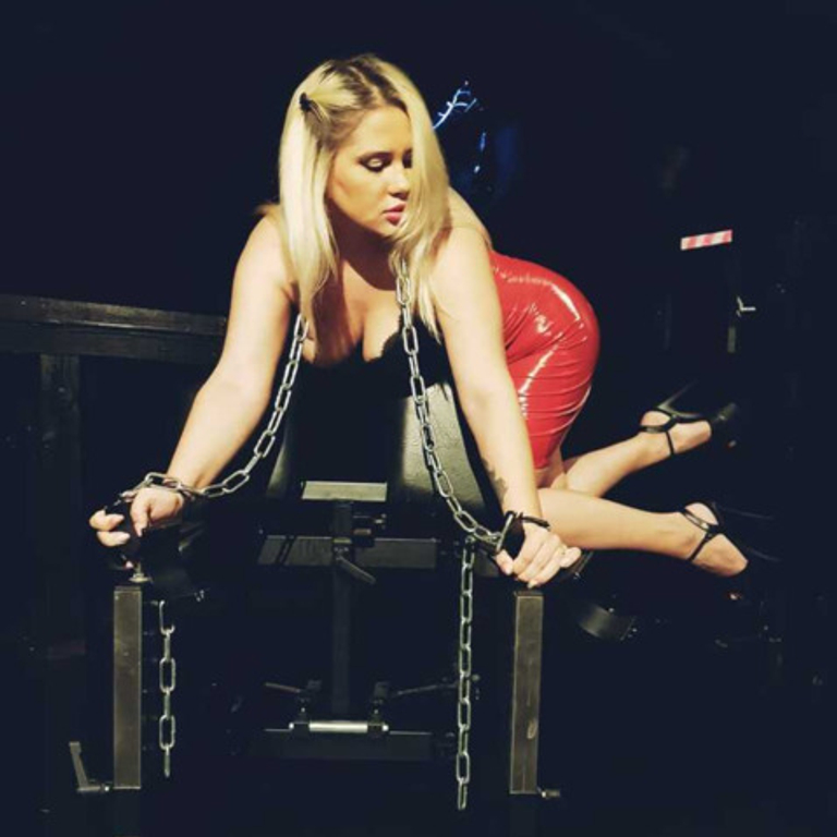 Lady Adelle - konsequent+ sinnlich