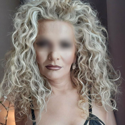 Milf Sarah - Spermaküsse