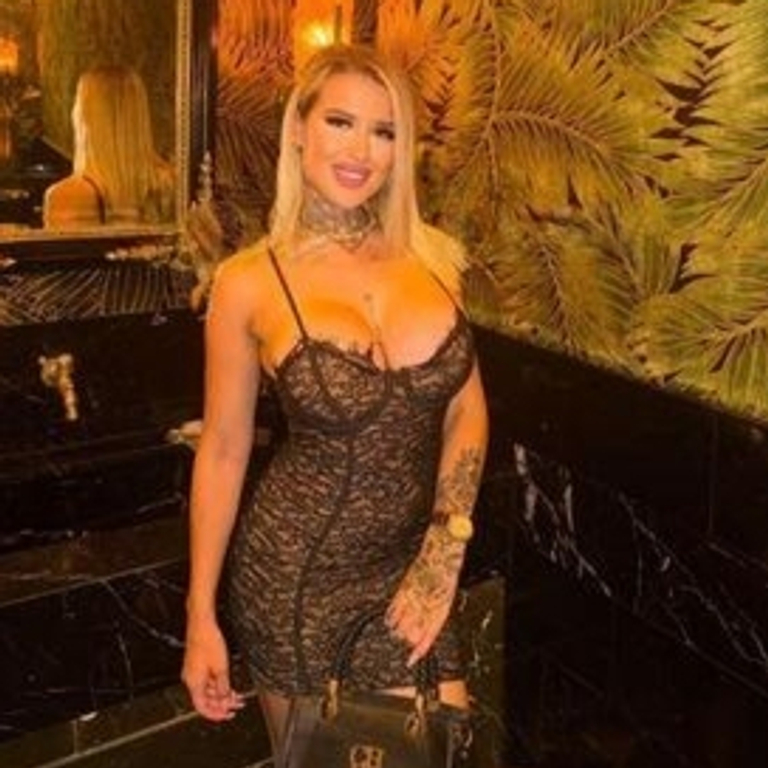 Sabrina - feuerige Lady💃