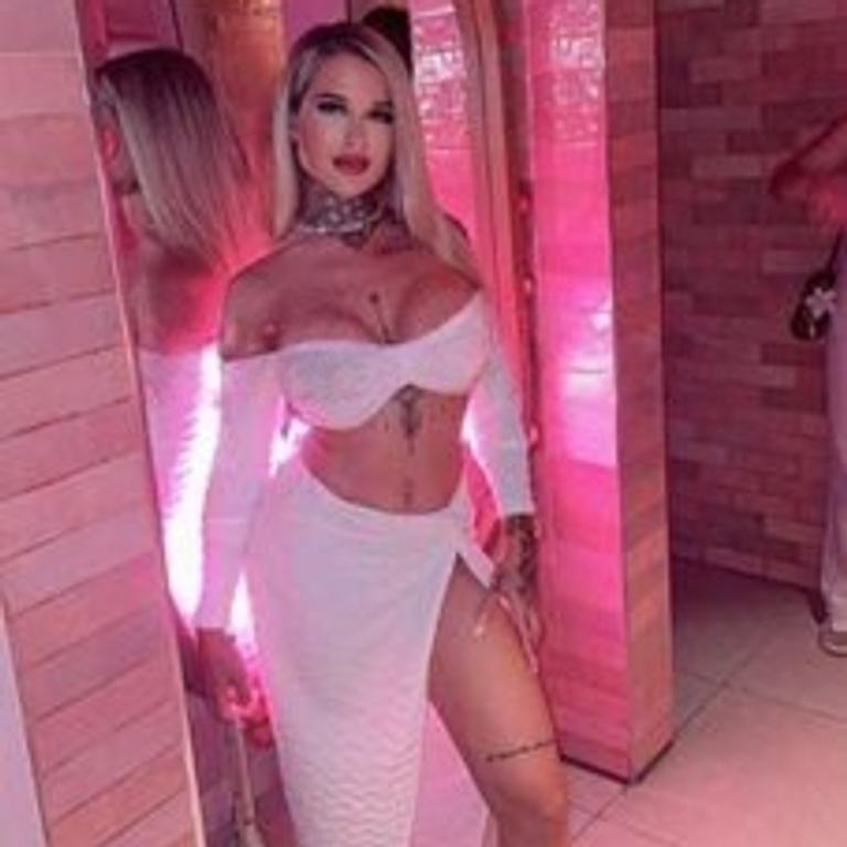 Sabrina - feuerige Lady💃