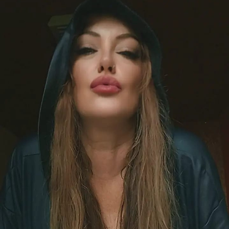 Claudia - reife Sex Granate