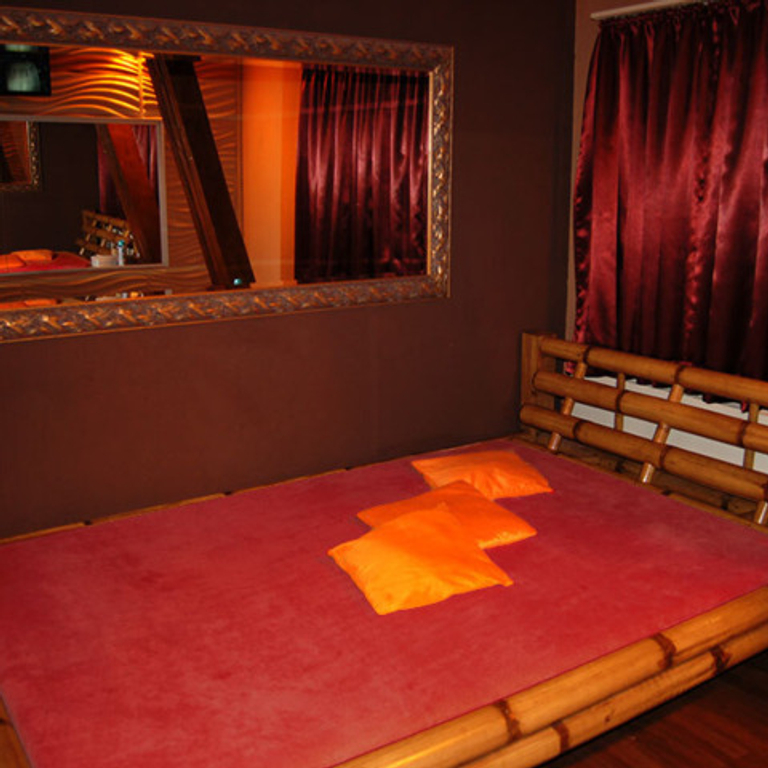 Club LaVie — 8535 Herdern