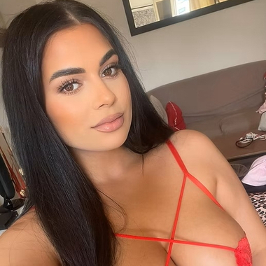 Jolie - horny Exploding 💣