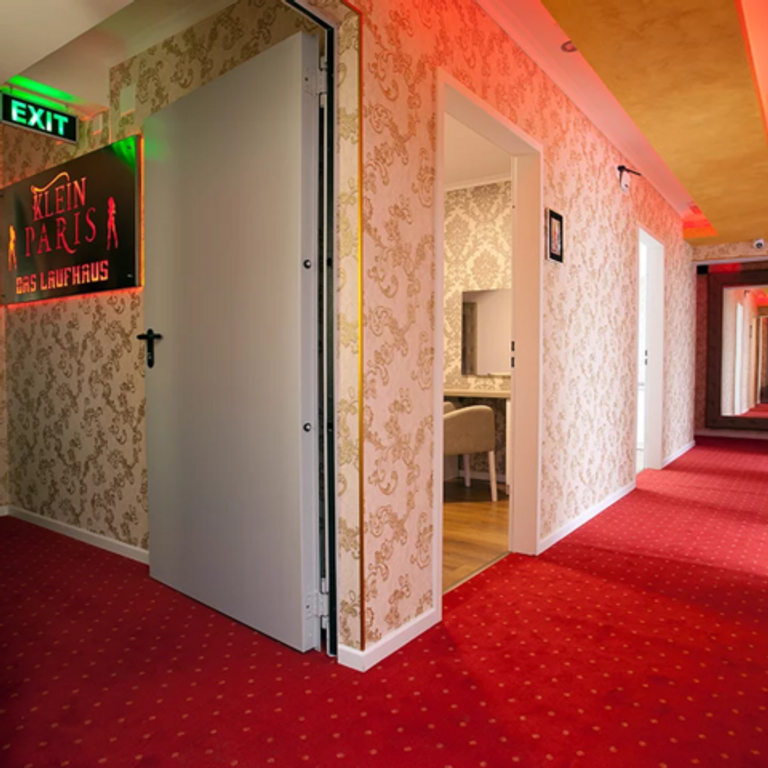 Klein Paris — 4702 Oensingen