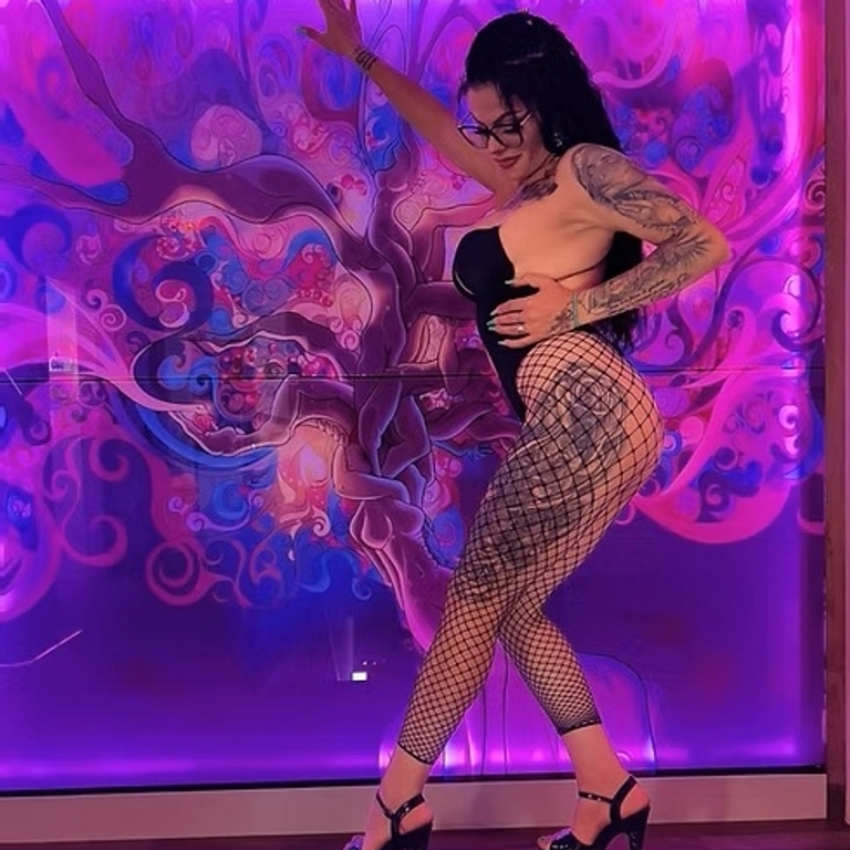 Andra - Scharfe Analgöttin