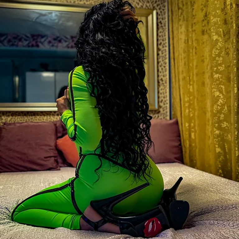 Andra - Scharfe Analgöttin