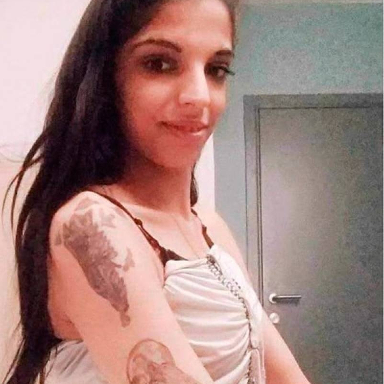 Elisa - jung & analfreudig