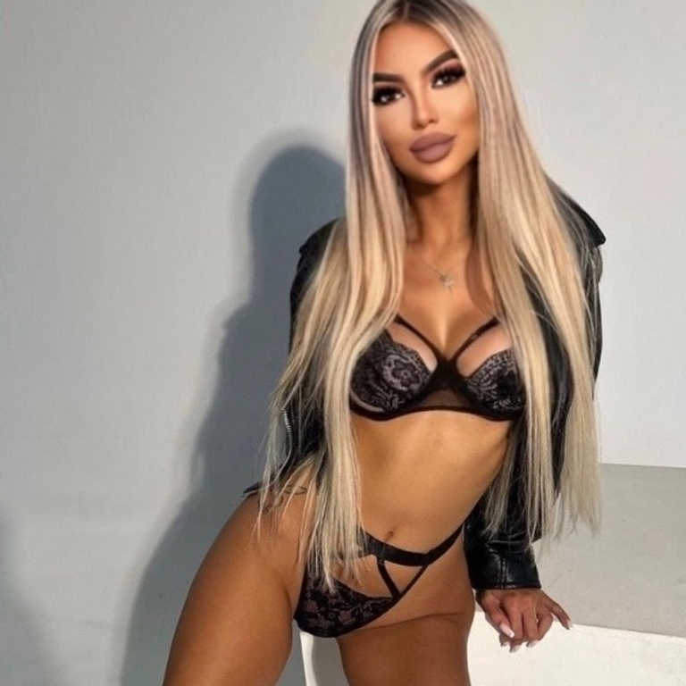 Julia - ❌ Extrem Sexgeil ❌