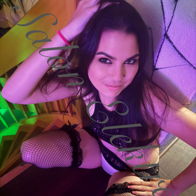 Alexa - kleine rosa Muschi