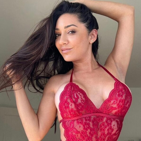 Lucia - sanfte Berührungen