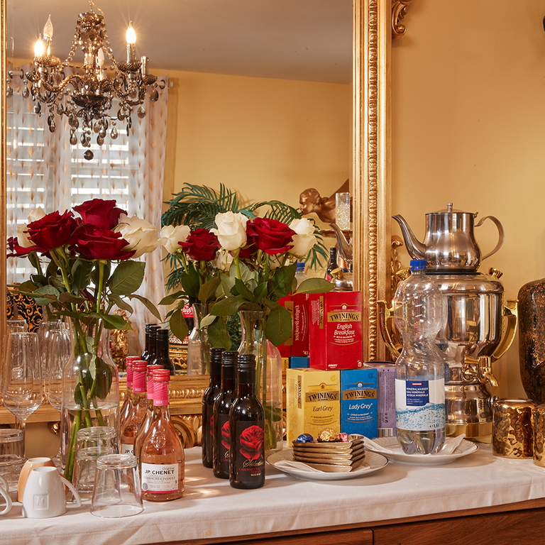 Ab sofort, wir suchen Neue Frauen!