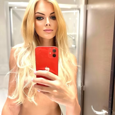 Anastasia - Blonde Massage Fairy