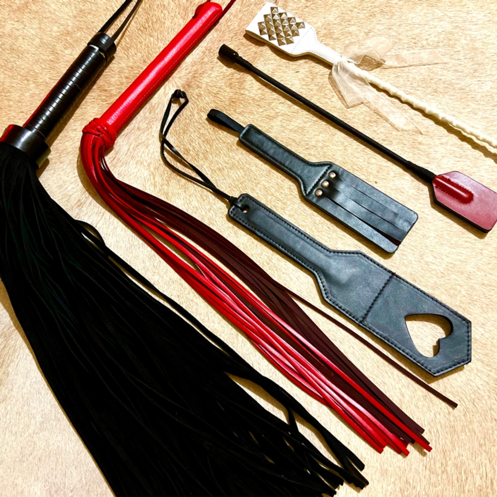 Image #23 from Bizarr Fee