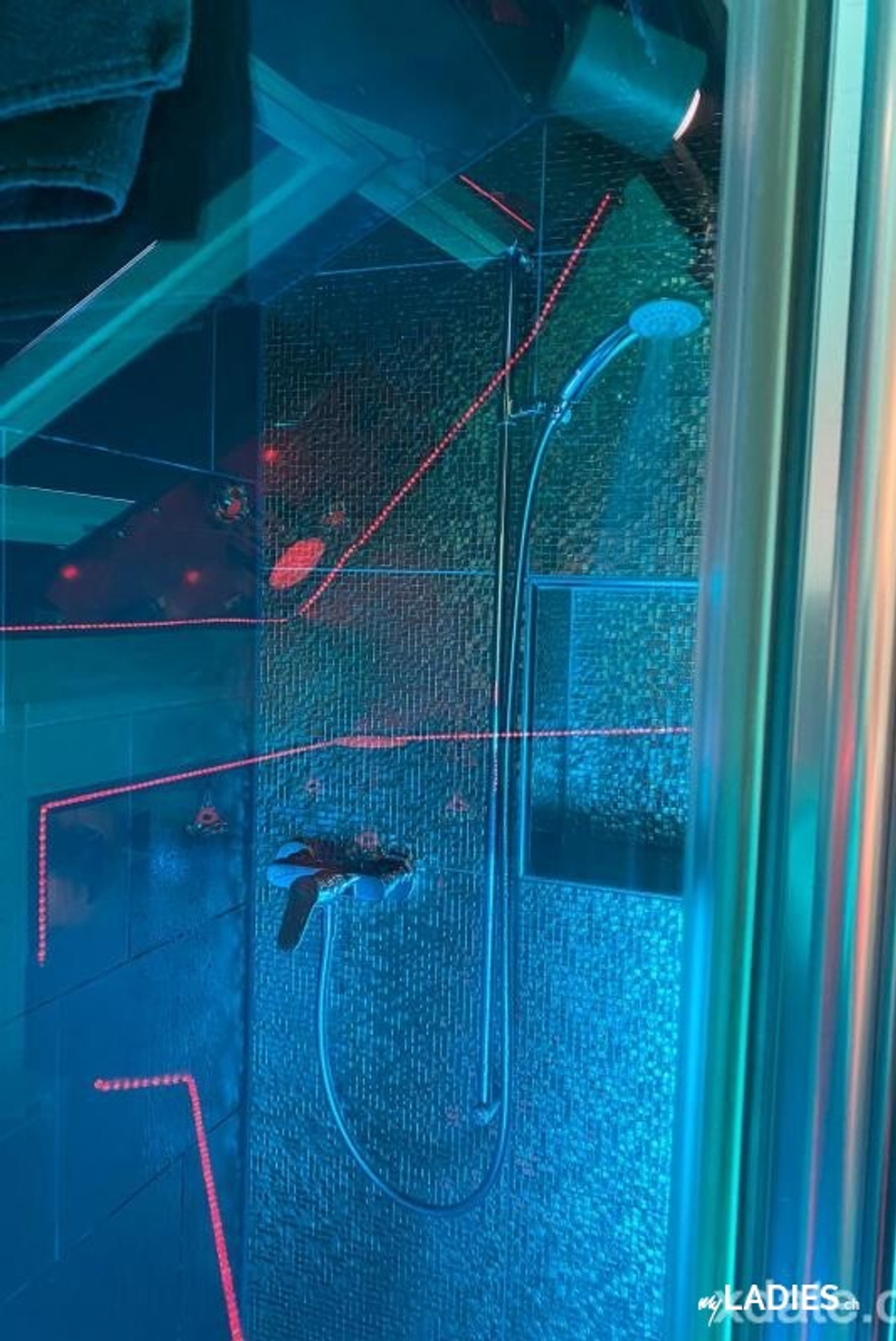 Carol Jones / Bild 7