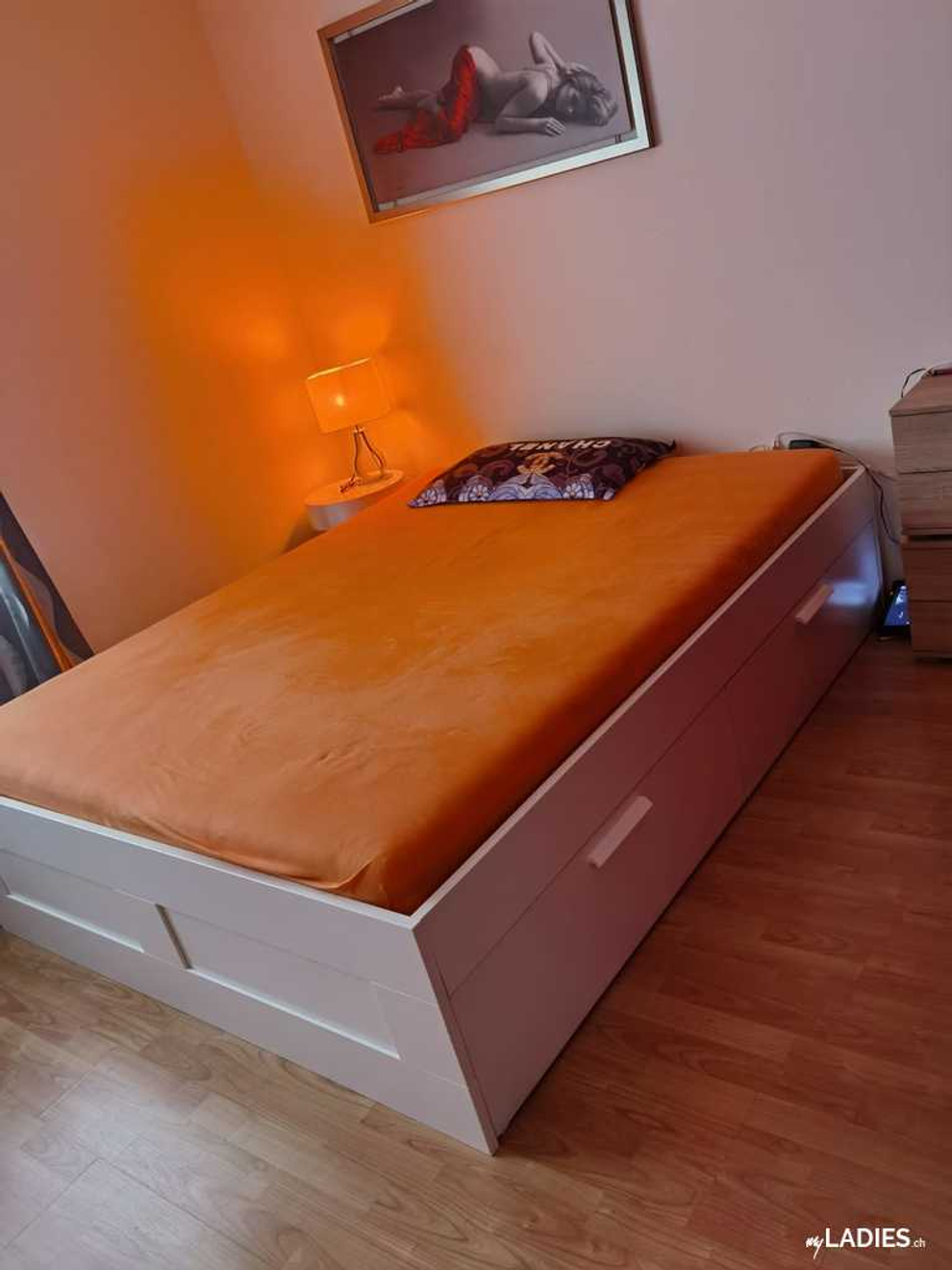 Asia-Wei-Wei / Bild 1