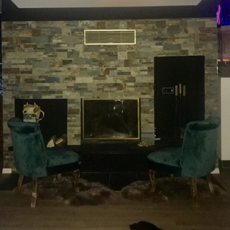 Play Models — 8953 Dietikon