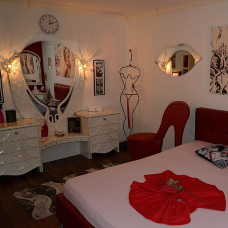 EDEN — 8952 Schlieren