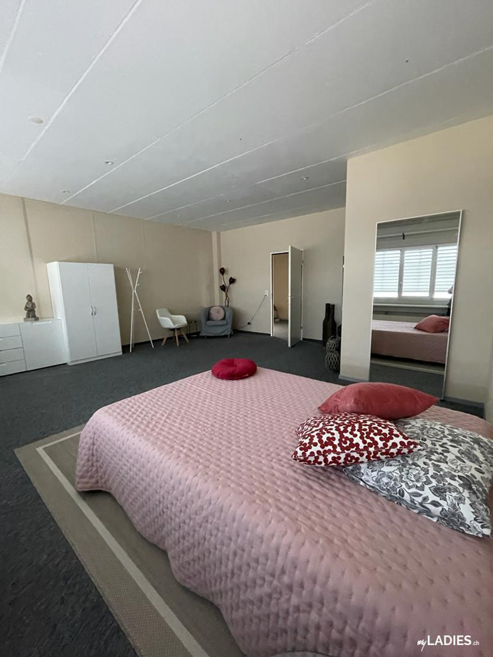 Zimmer / Rooms / Habitaciones in Gebenstorf AG / Bild 7