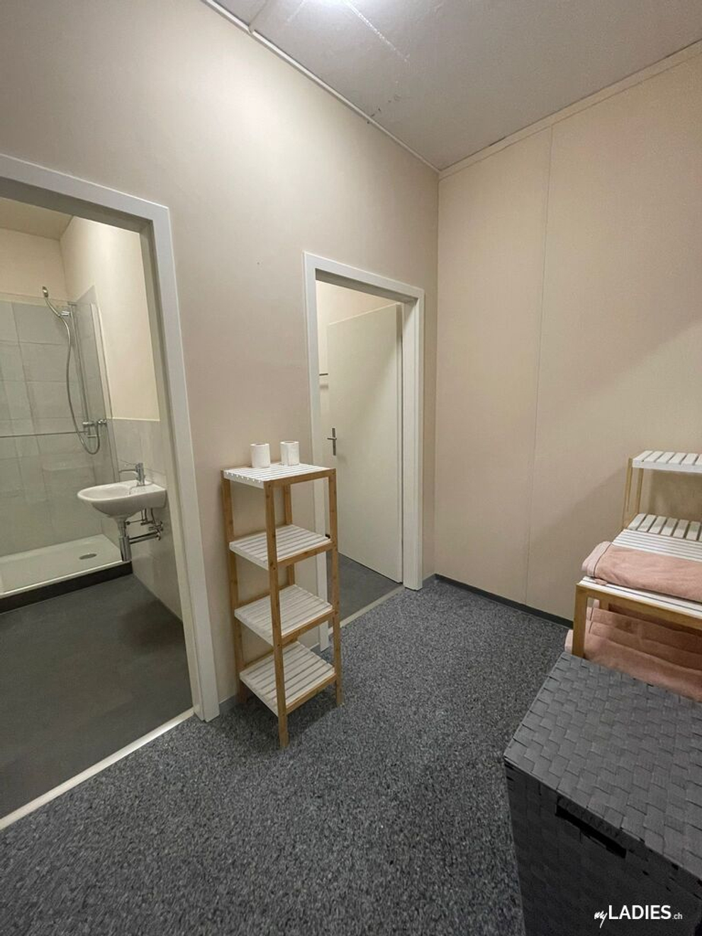 Zimmer / Rooms / Habitaciones in Gebenstorf AG / Bild 5