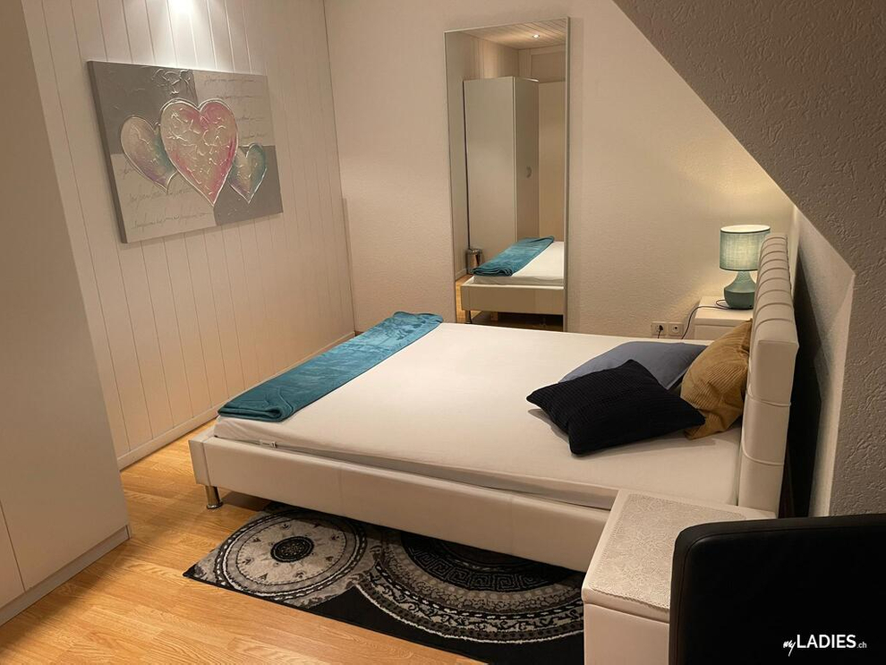 Zimmer / Rooms / Habitaciones in Muttenz BL / Bild 7