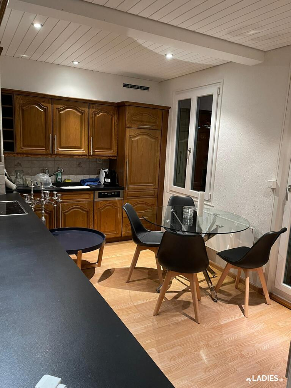 Zimmer / Rooms / Habitaciones in Muttenz BL / Bild 9